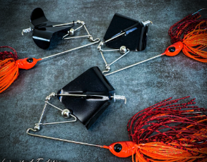Bizz Bait Dinner Bell Buzz Bait